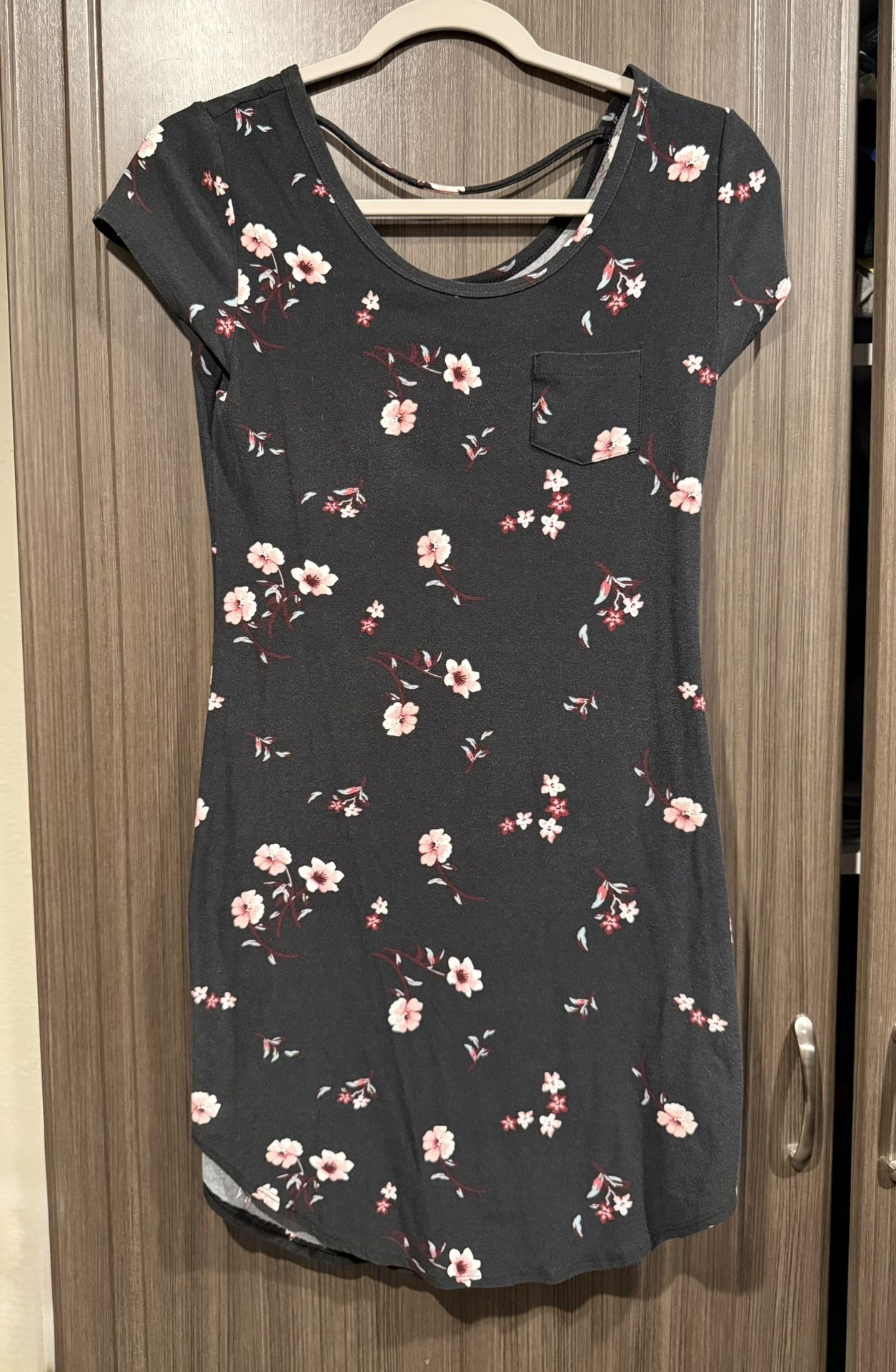 No Boundaries Black Floral Mini Dress (S)