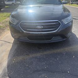 2014 Ford Taurus