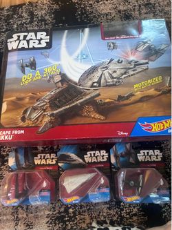 Star Wars Escape From Jakku Hot Wheels Set With Extra Figures