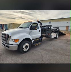 Tow truck Ford F650