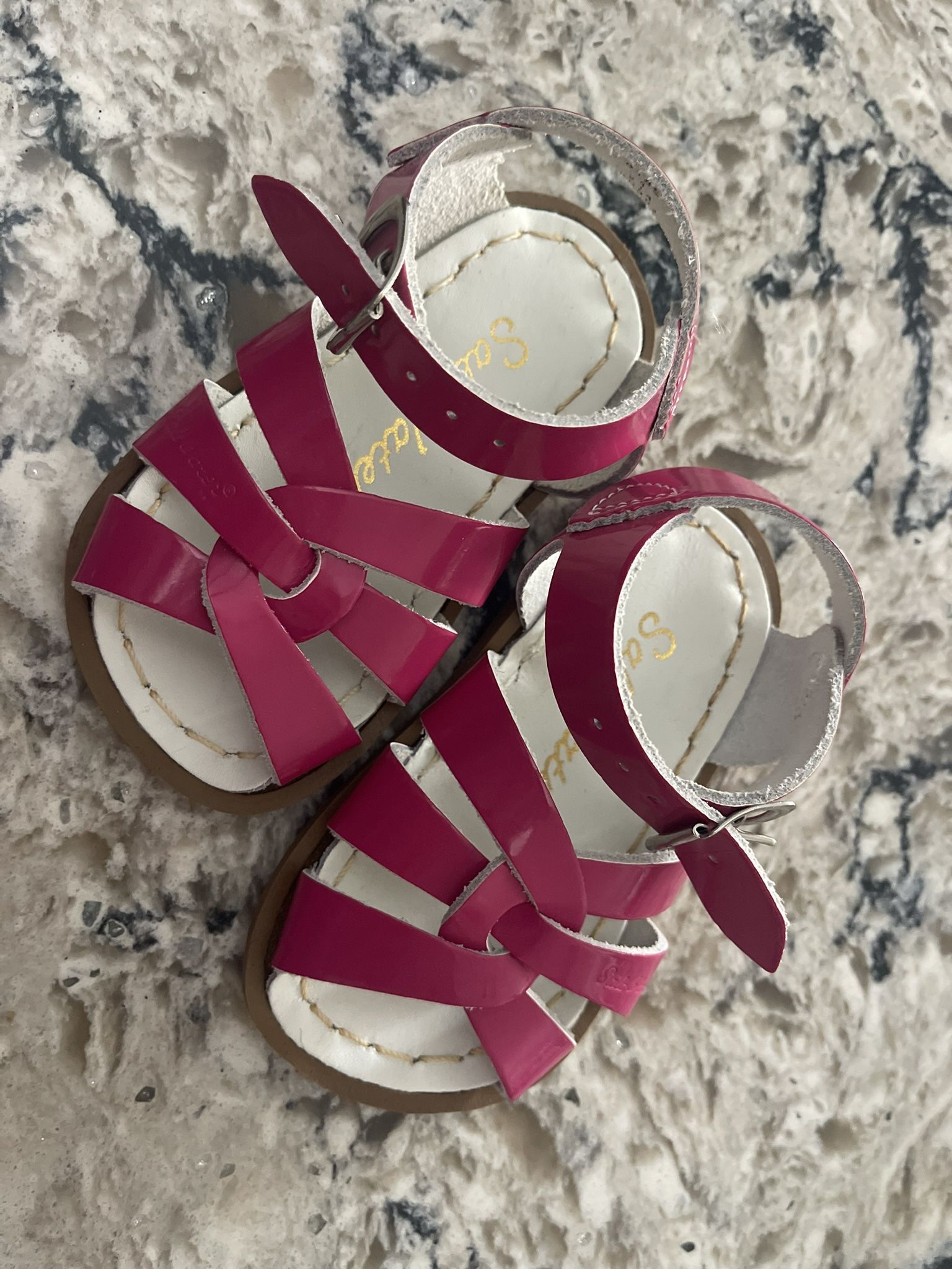 NWOT Shiny Fuchsia Salt Water Baby Sandals Size 4