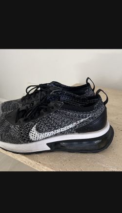 Women’s Nike Flyknit 