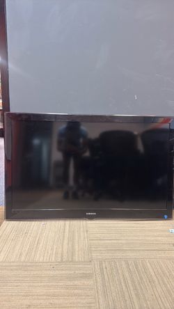 Samsung 52” LCD TV