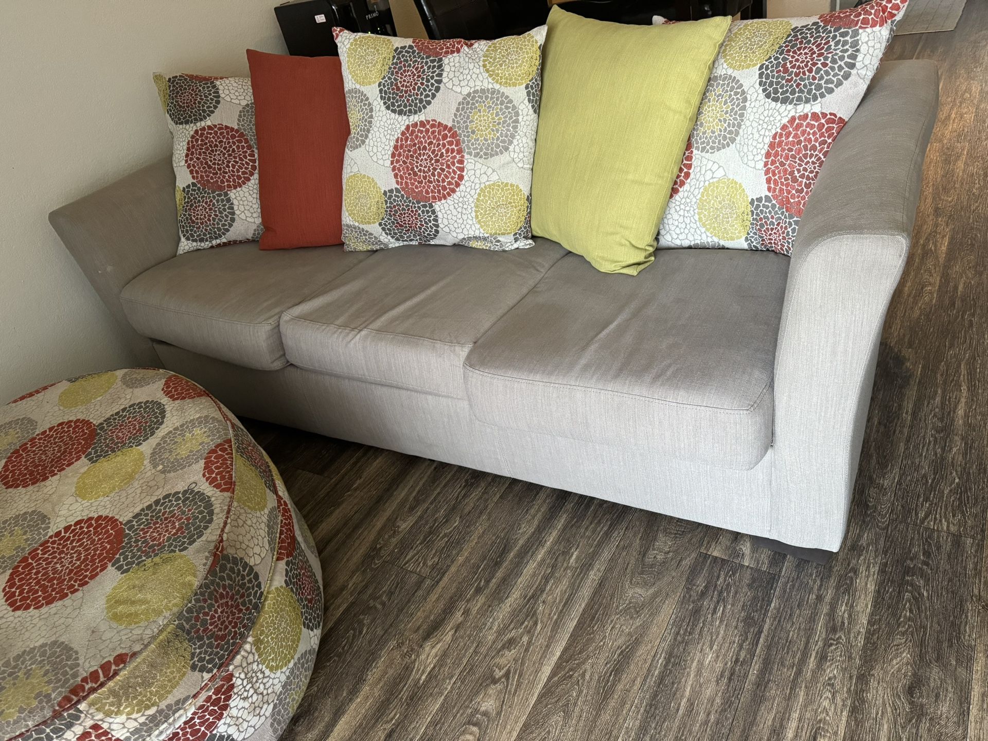 Queen Size Sleeper Sofa With Matching Chair And Ottoman