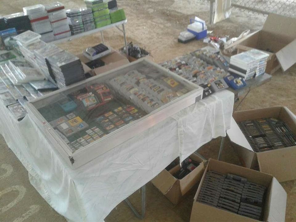 Retro video games TODAY ONLY at Nashville Flea Market