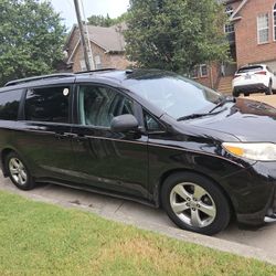 2013 Toyota Sienna
