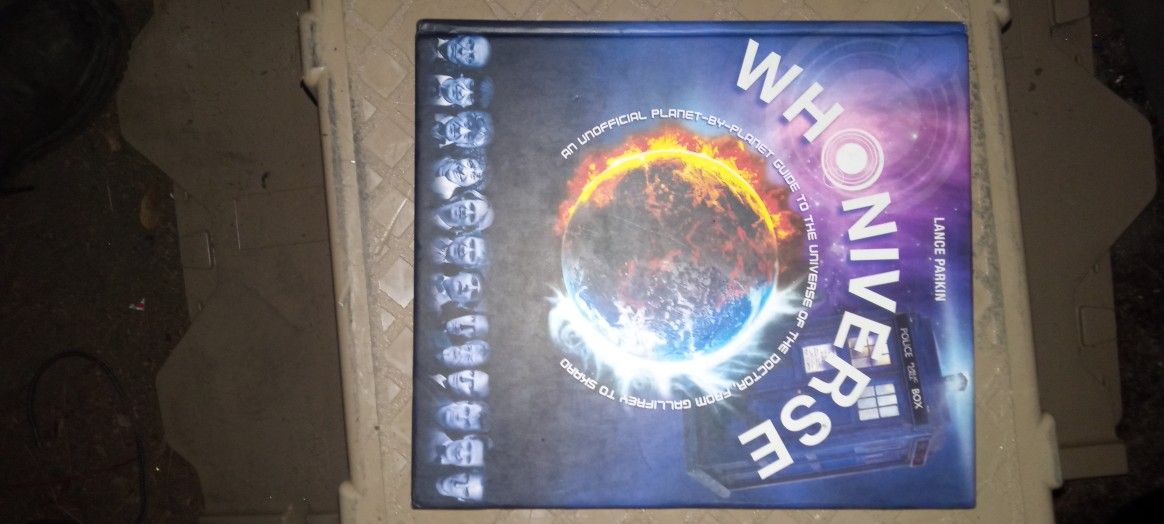 Who Universe Book