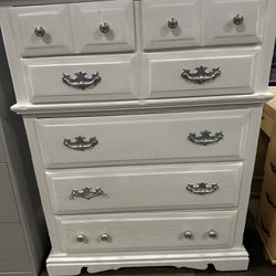 Dresser $150 Deliver Available Small Fee