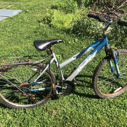 Huffy Mountain Bike With Carrier And Combo Lock