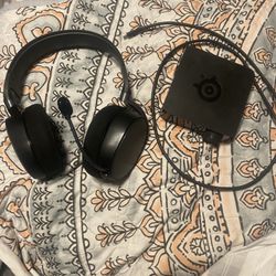 steelseries headset w/ microphone 