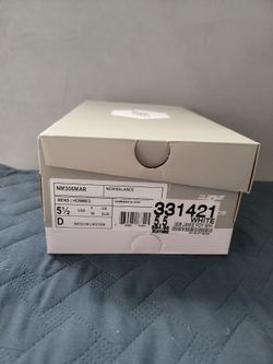 Youth 5 1/2 y Sneakers 