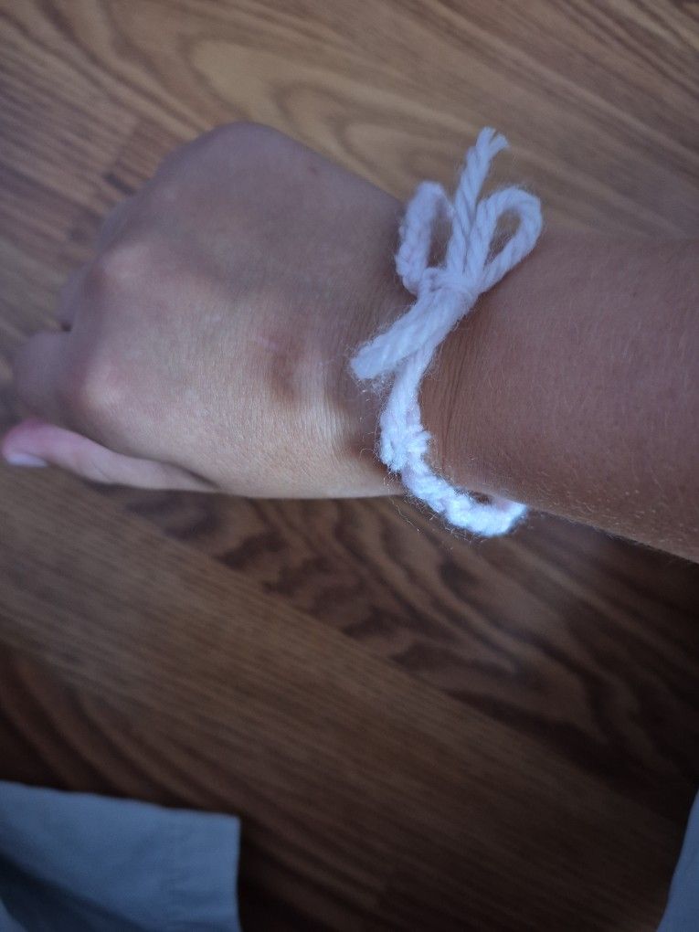 Bow Braclet