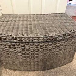 Storage With lid