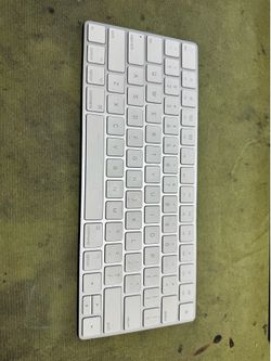 Apple A1644 Magic Keyboard Rechargeable Wireless Bluetooth