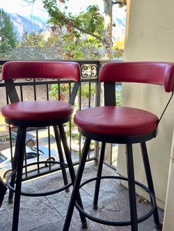 Set of 2 Red Swivel Bar Stools