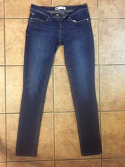 Levis Size 26 Skinny Jeans