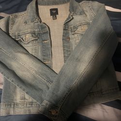 Women’s Gap Jean Jacket.