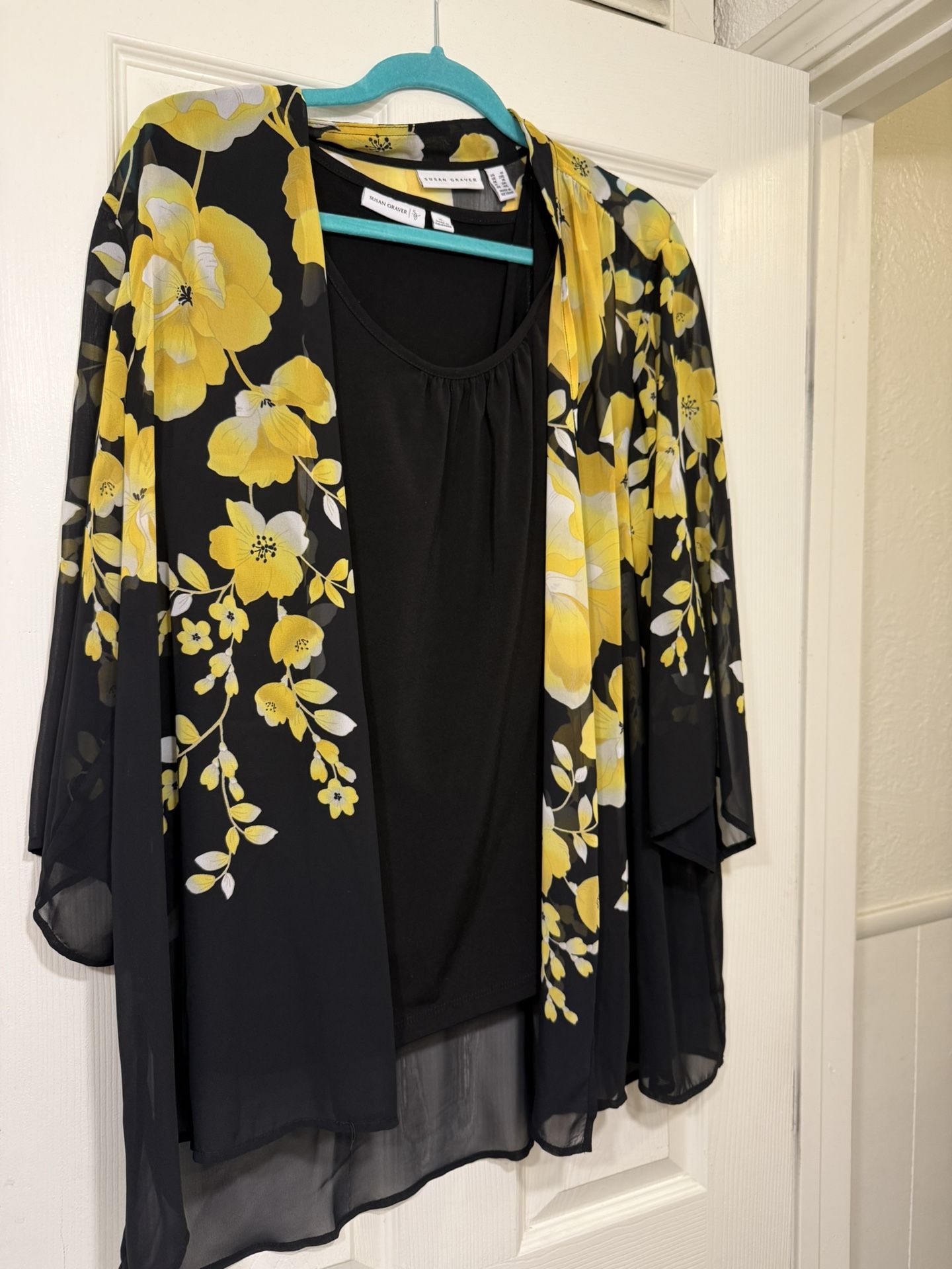 New Designer Susan Graver Set In Size 1X