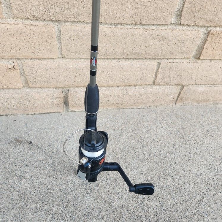 Fishing pole Zebco with Avengers reel