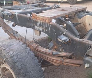 Rolling Chassis (Fronts + Rear)
1999 Dodge Ram 2500 4x4 Rolling Chassis – Front & Rear Axles, Suspension, Wheels – $800 OBO