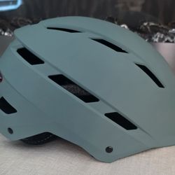 Giro Escape MIPS Cycling Helmet with Front & Rear Rechargable  LED Lights