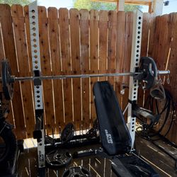 Weight Bench 