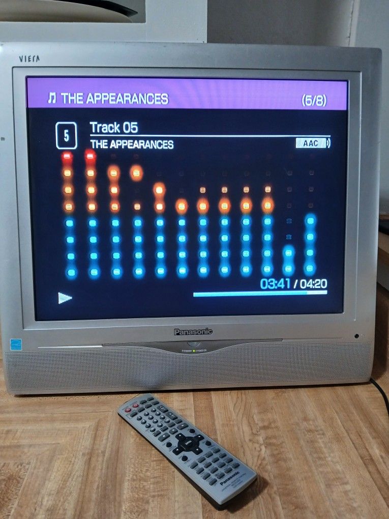 RETRO GAMING PANASONIC VIERA TC-20LA2D TV