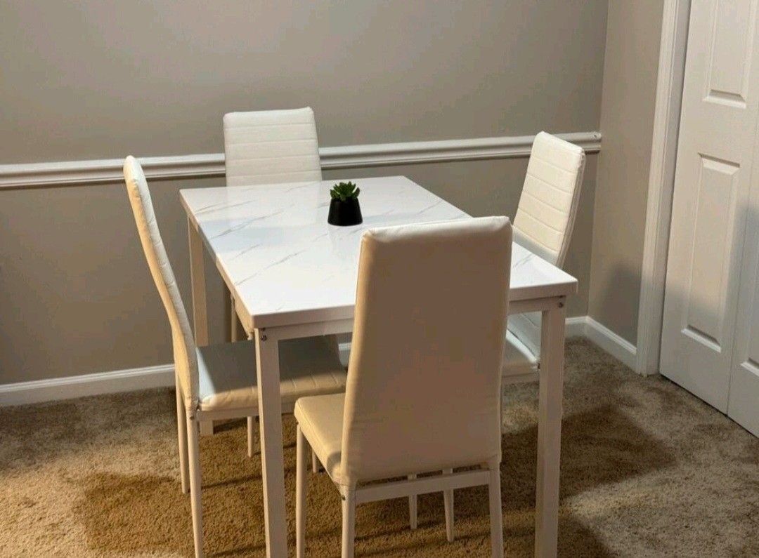 NEW white 5 piece Dining Table FREE Delivery with 4 Padded Dining Chairs