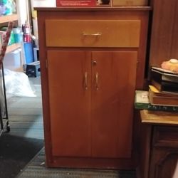 FREE 4 Storage Cabinets 