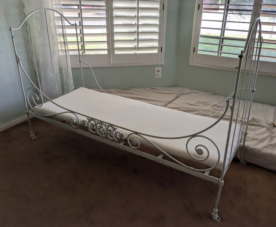 Antique French Daybed