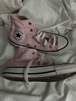 Like new girls Sz 13 pink converse