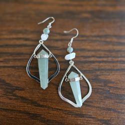 Brand New Aventurine Crystal Silver Drop Earrings