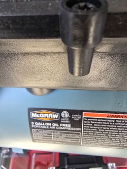BRAND NEW MCGRAW 3 GALLON "HOT DOG" COMPRESSOR