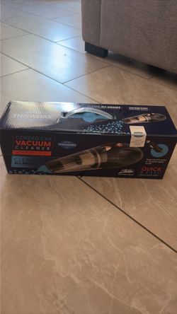New in box car vacuum cleaner handheld