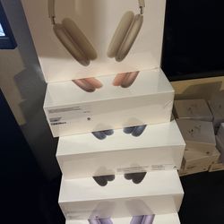 AirPod max with Smart Case