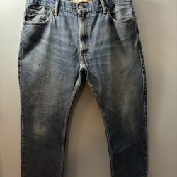 Mens Levi’s 505 Jeans, Size 36X29. 