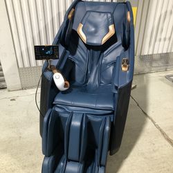 Massage Chair w/Eye Massager