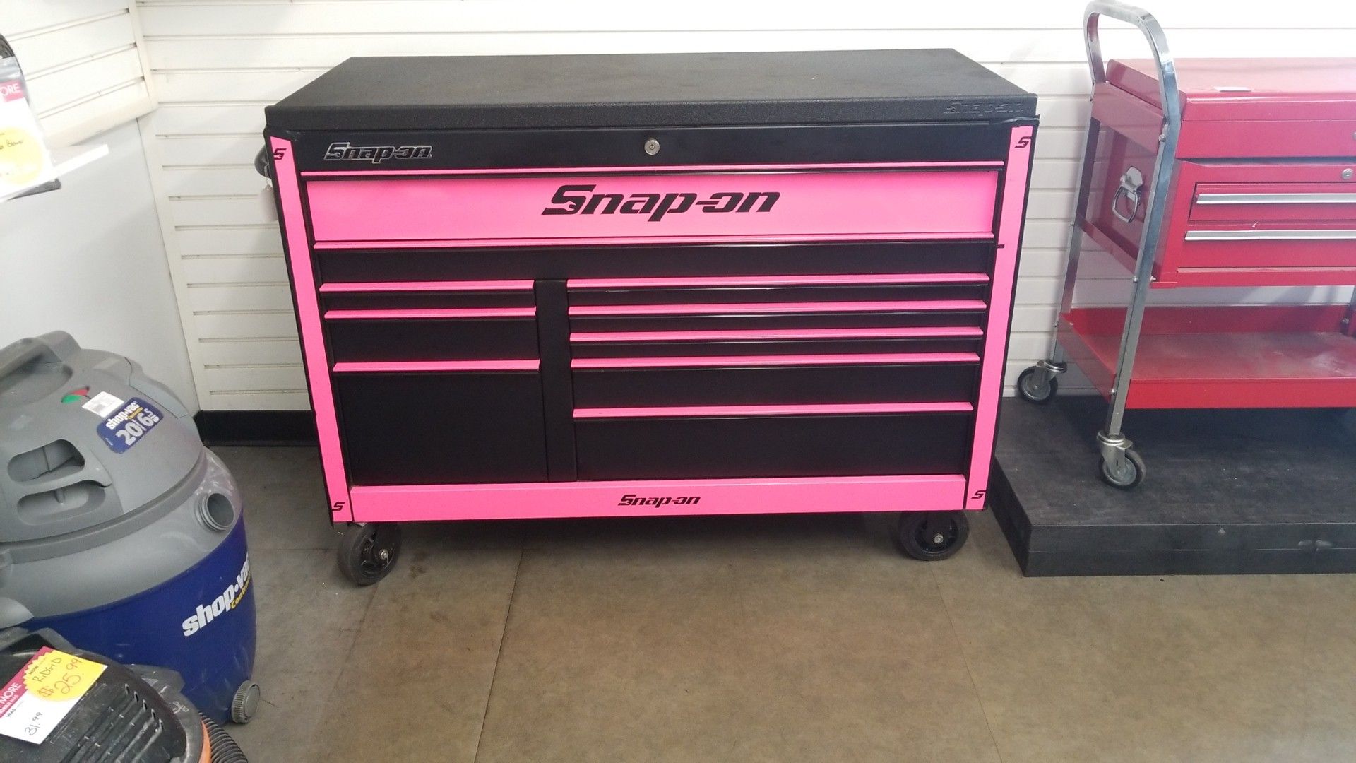 Hot Pink! Snap On Tool box for Sale in St. Louis, MO OfferUp