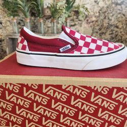 VANS / SIZE 4/ NEW CONDITION 