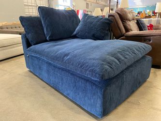 JOYBIRD Bryant Chaise in Bentley Indigo