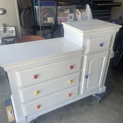 Kid’s Dresser / Changing Table