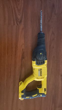 Dewall bushless hammer (20v)