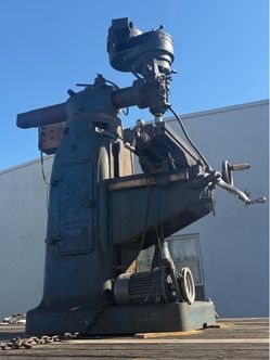BRIDGEPORT MILLING MACHINE