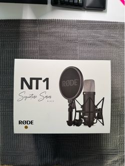 Rode NT1 Signature Series Black Condenser Microphone - Never Used/Like New