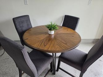 New Ashley Dining Table and Upholstered Chairs