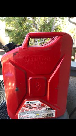 Midwest 5 Gallon Gas Can