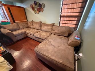 Sectional couch