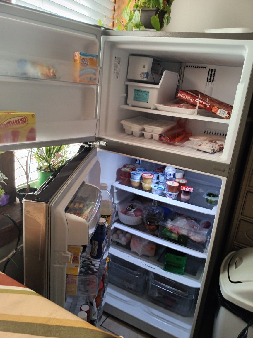 Refrigerator New