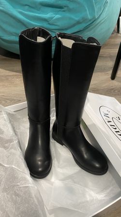 Steve Madden Black boots