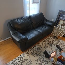 6ft Black Couch